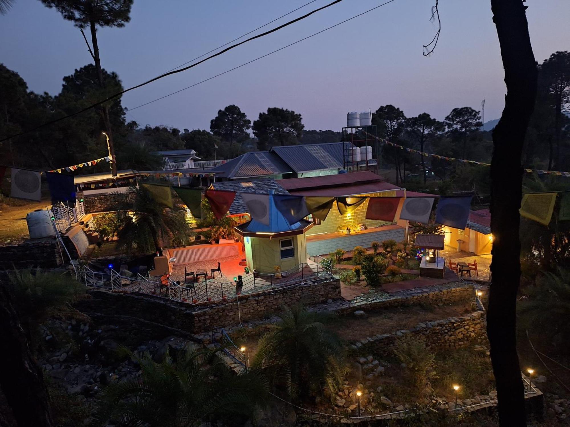 Tathastu Bir -Homestay ,Dorm,Hostel Dış mekan fotoğraf